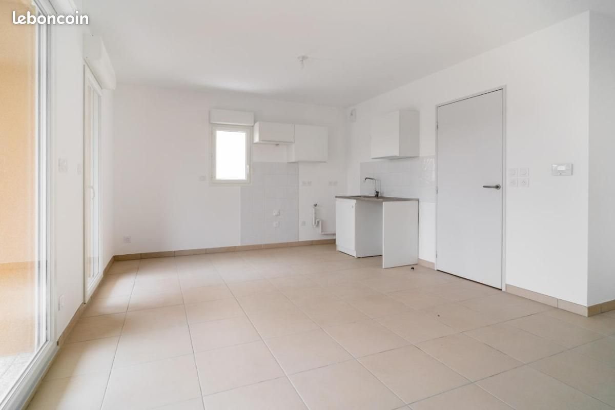 Appartement à louer, 65m², Le Puy-Sainte-Réparade