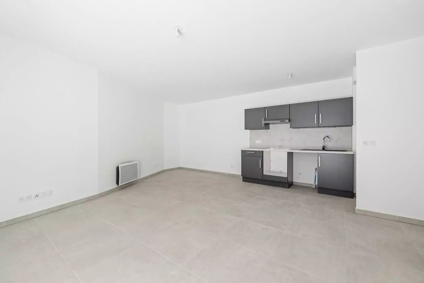 Appartement à louer, 65m², Roquebrune-Cap-Martin