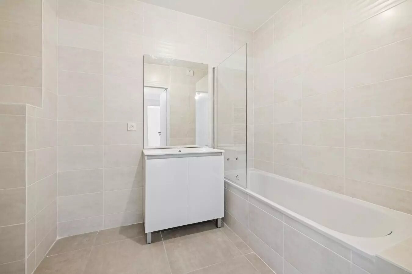 Appartement à louer, 65m², Roquebrune-Cap-Martin