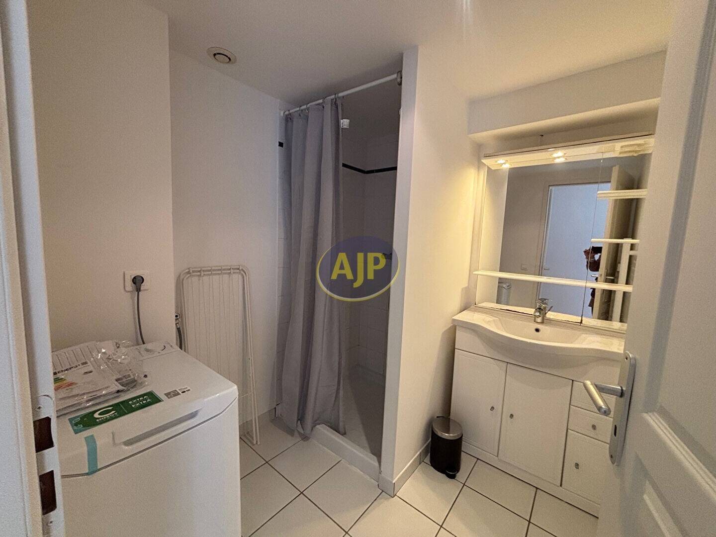 Appartement à louer, 44m², Bordeaux