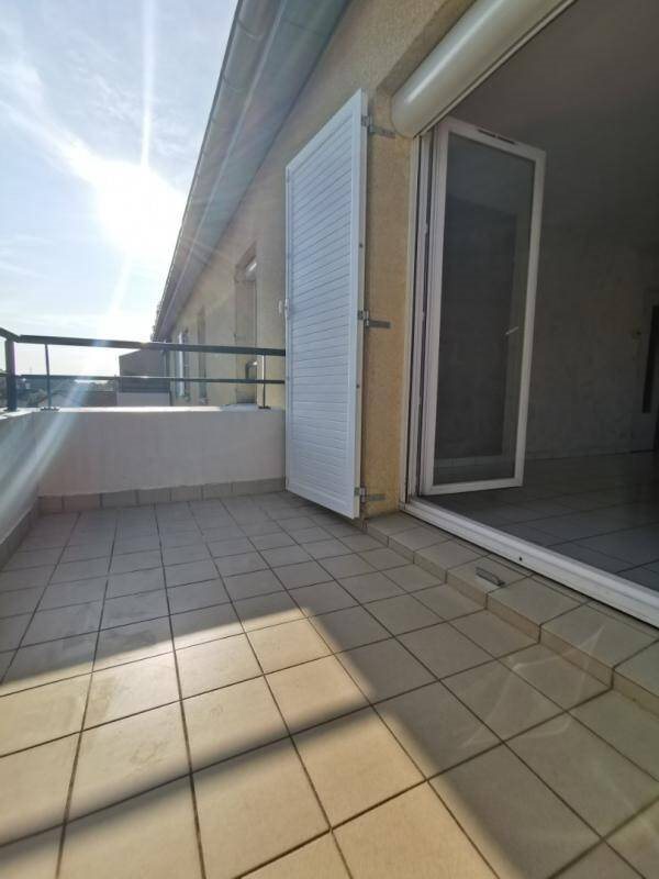 Appartement à louer, 90m², Saint-André-de-Corcy