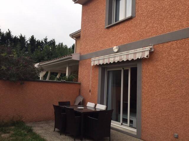 Appartement à louer, 68m², Saint-André-de-Corcy