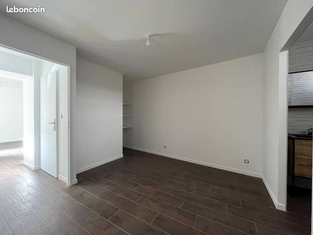 Appartement à louer, 37m², Albigny-sur-Saône