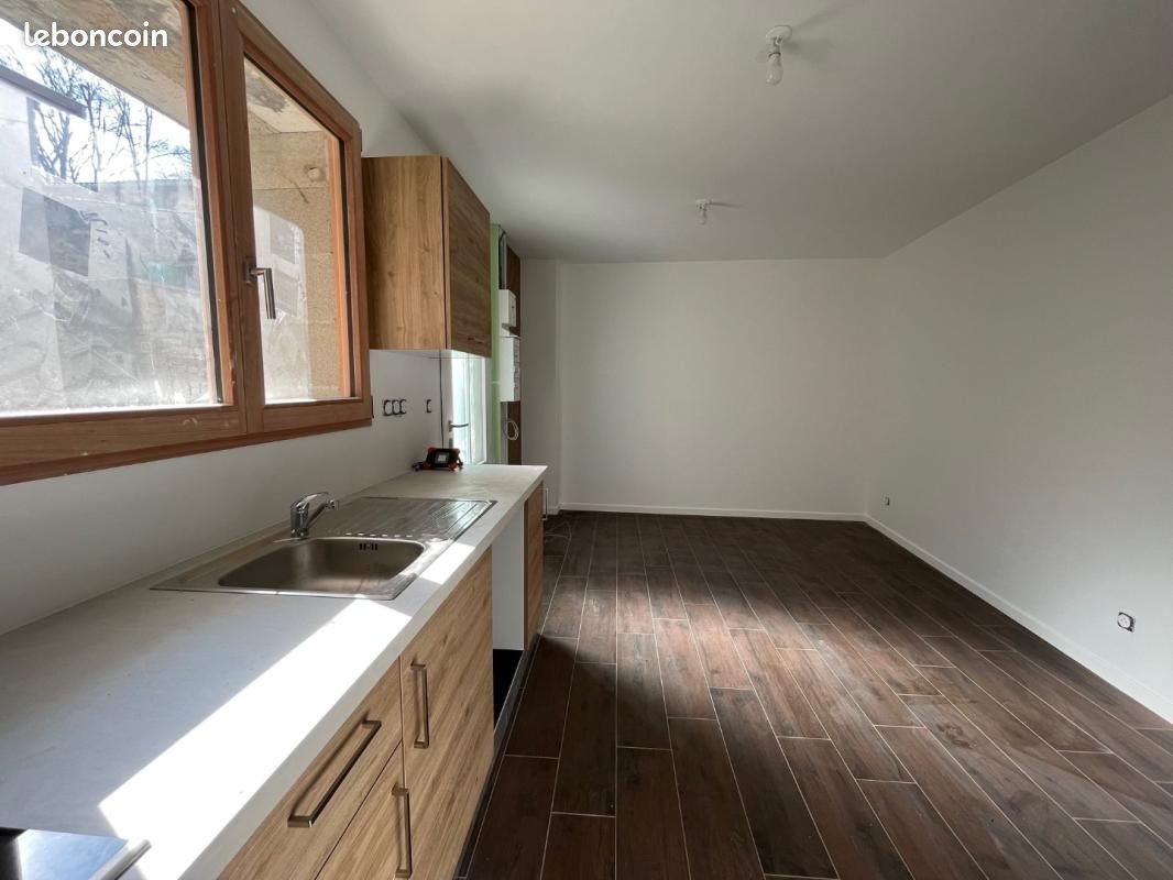 Appartement à louer, 37m², Albigny-sur-Saône