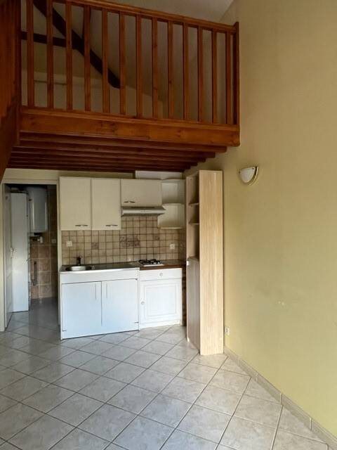 Appartement à louer, 21m², Neuville-les-Dames