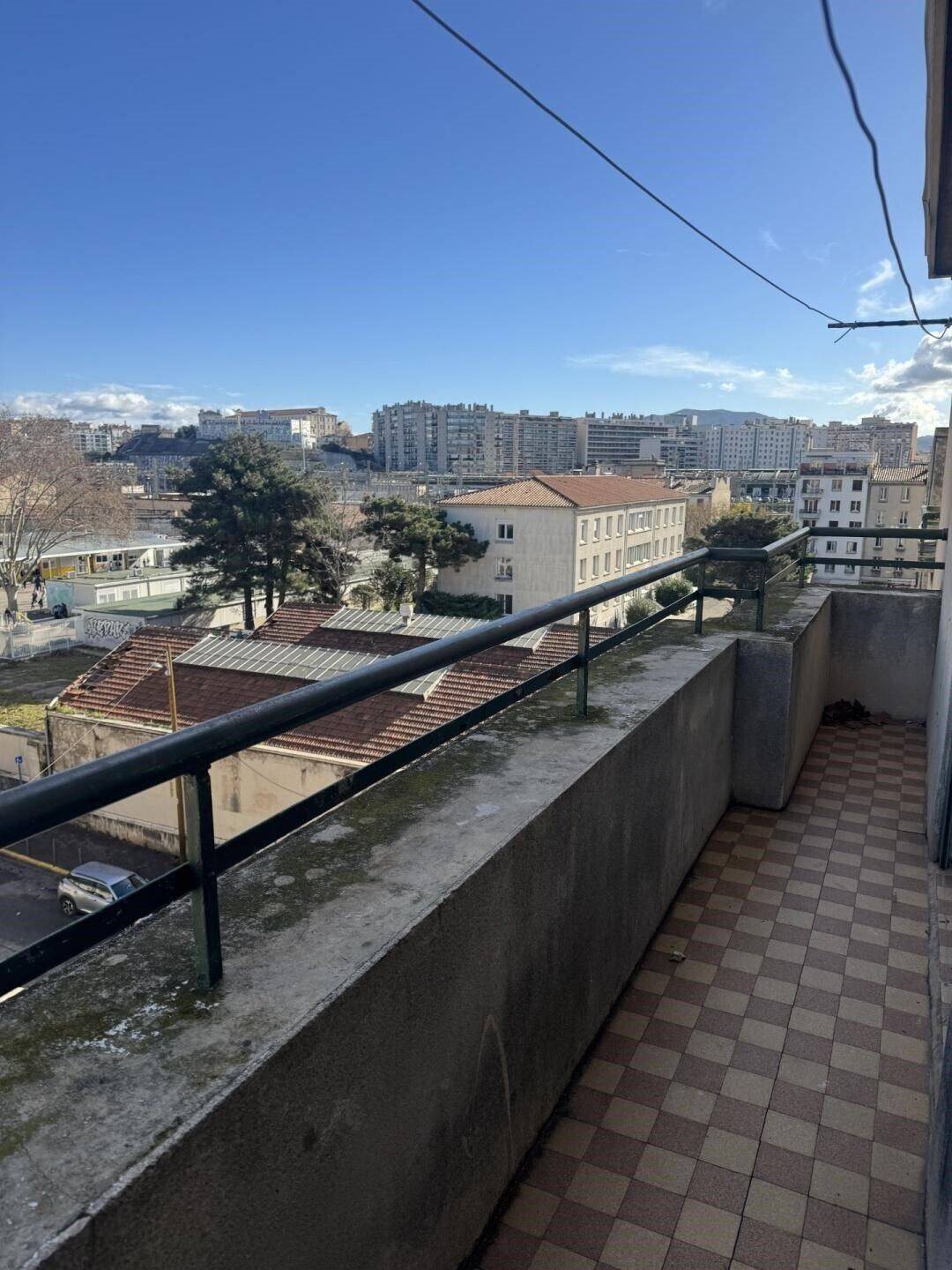 Appartement à louer, 64m², Marseille 3ème