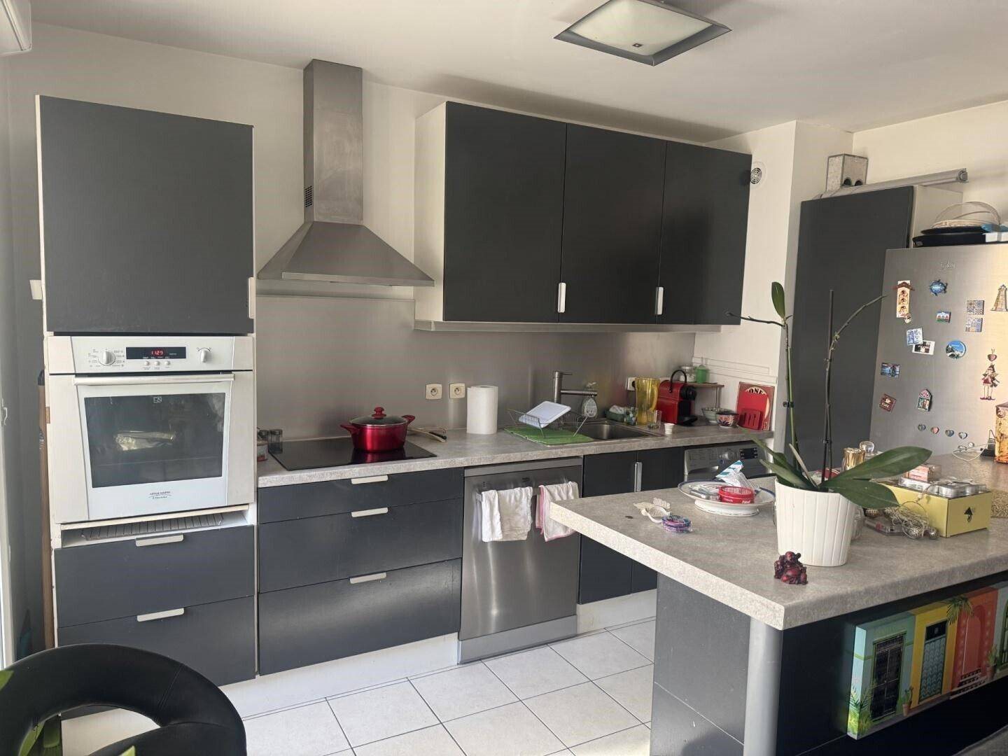 Appartement à louer, 62m², Marseille 6ème