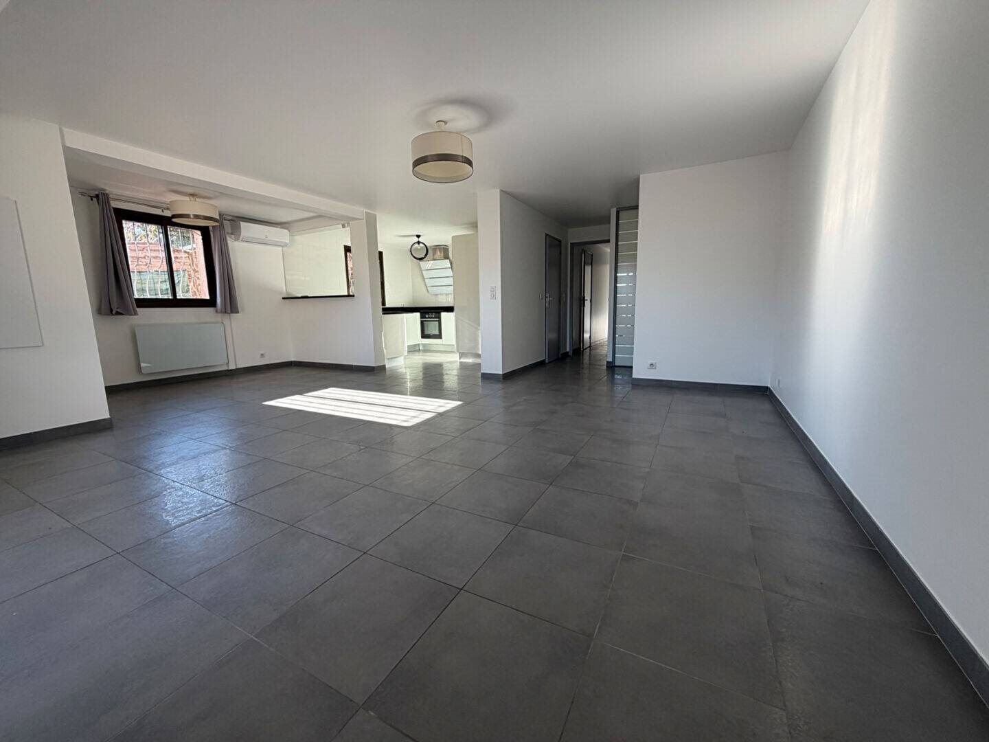 Appartement à louer, 89m², La Gaude