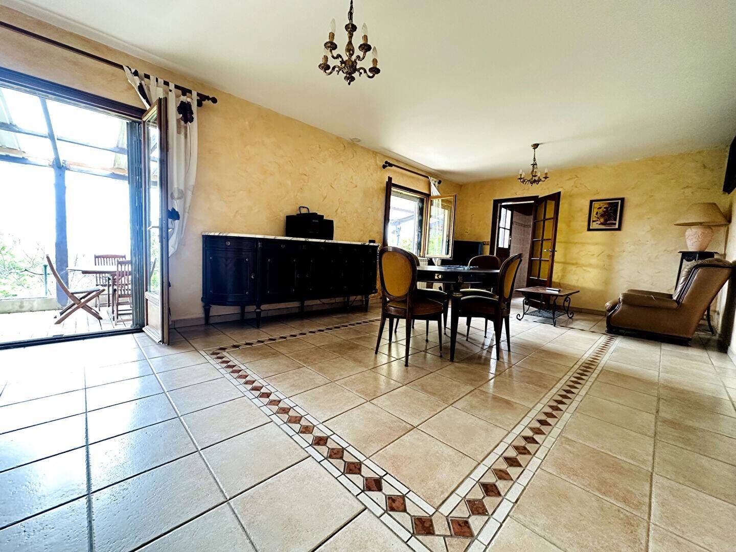 Maison à vendre, 126m², La Gaude