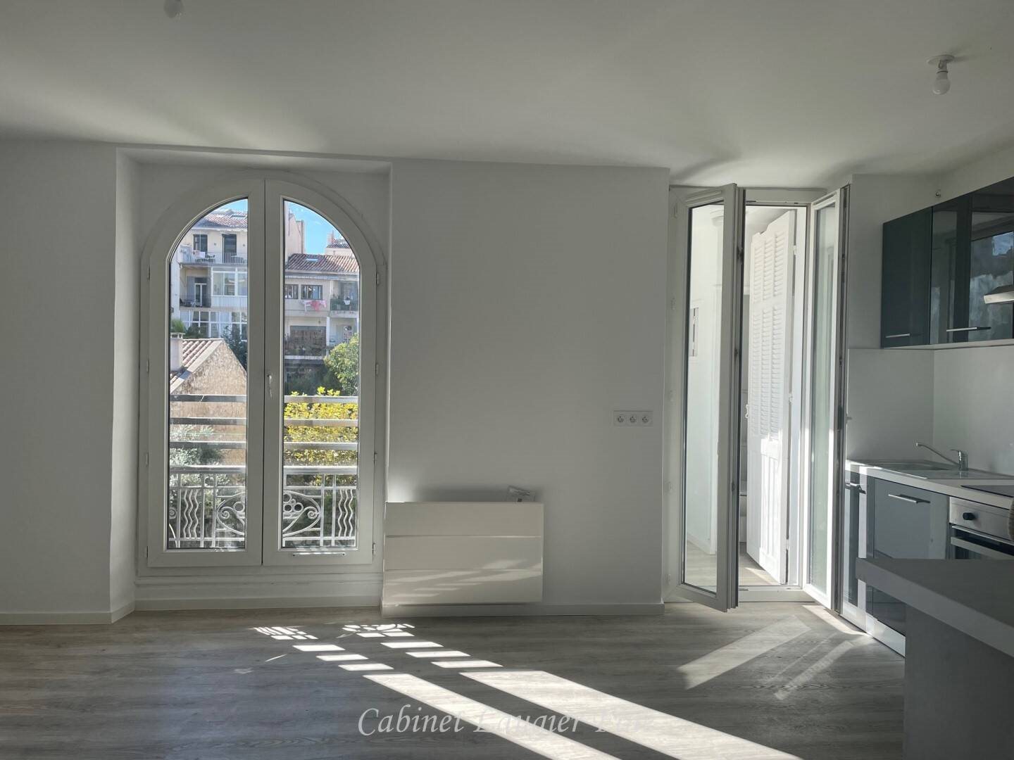 Appartement à louer, 47m², Marseille 8ème