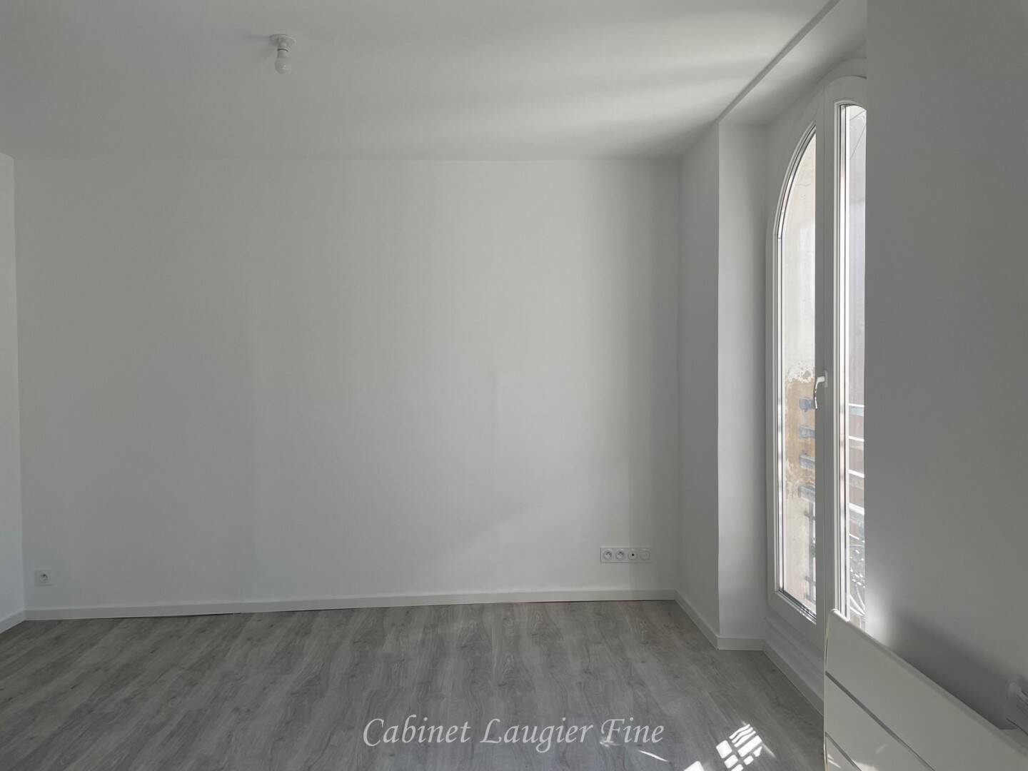 Appartement à louer, 47m², Marseille 8ème