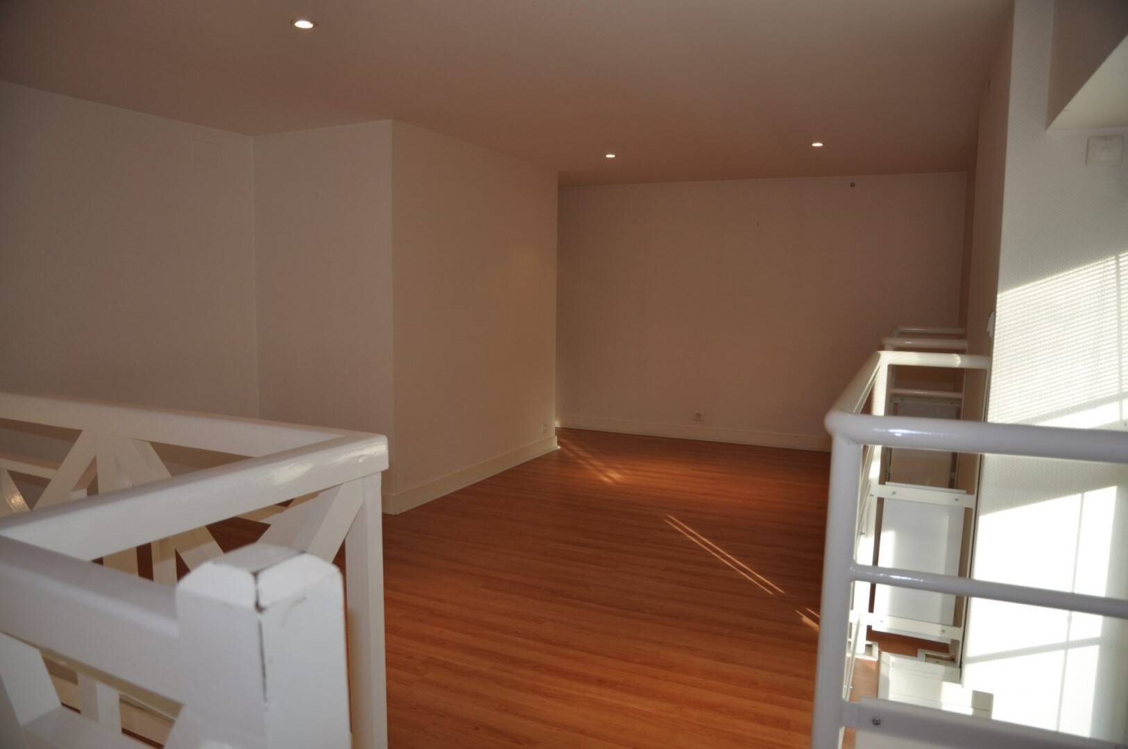 Appartement à louer, 70m², Bordeaux