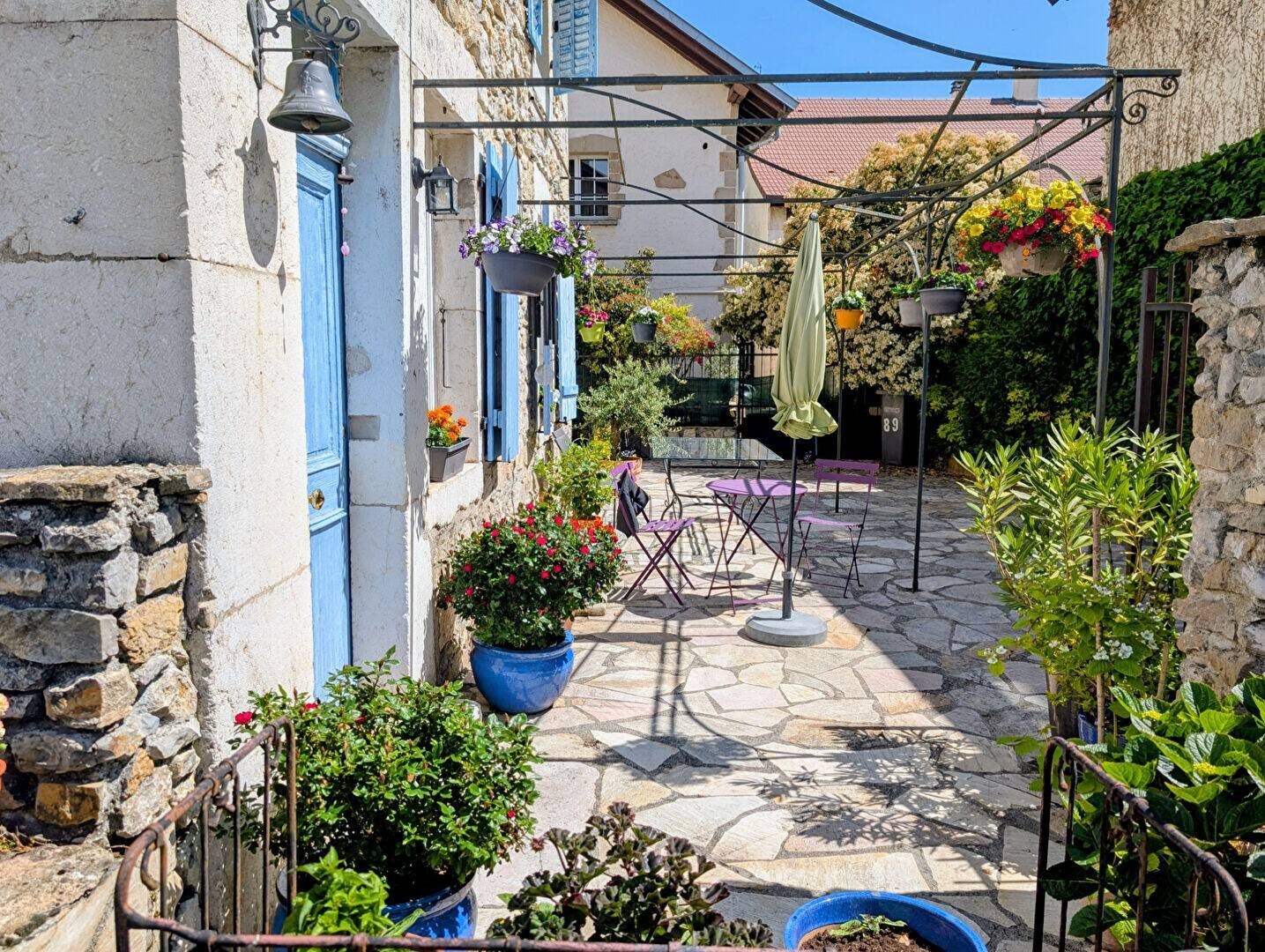 Maison à vendre, 301m², Cessy