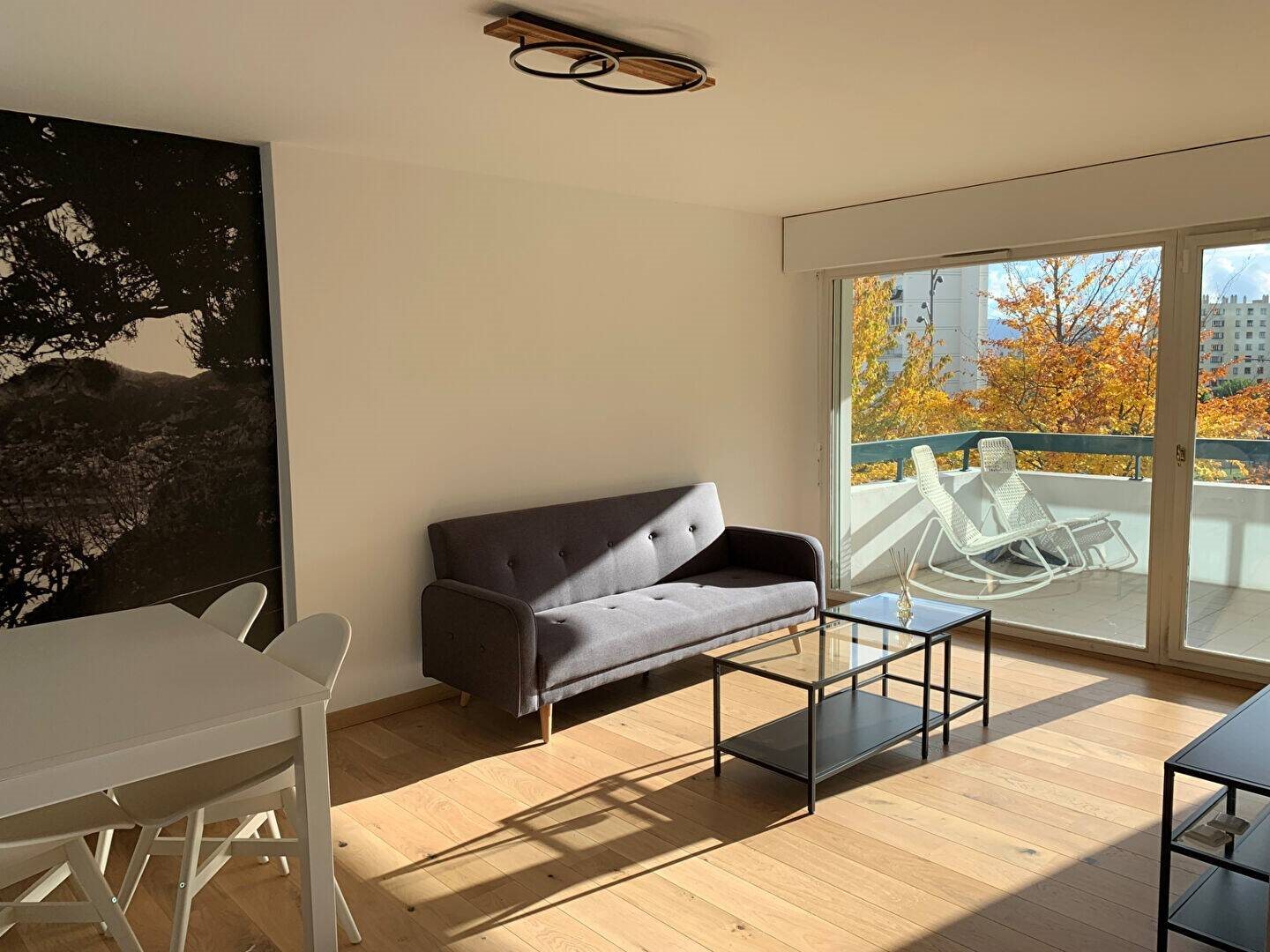 Appartement à louer, 69m², Ferney-Voltaire