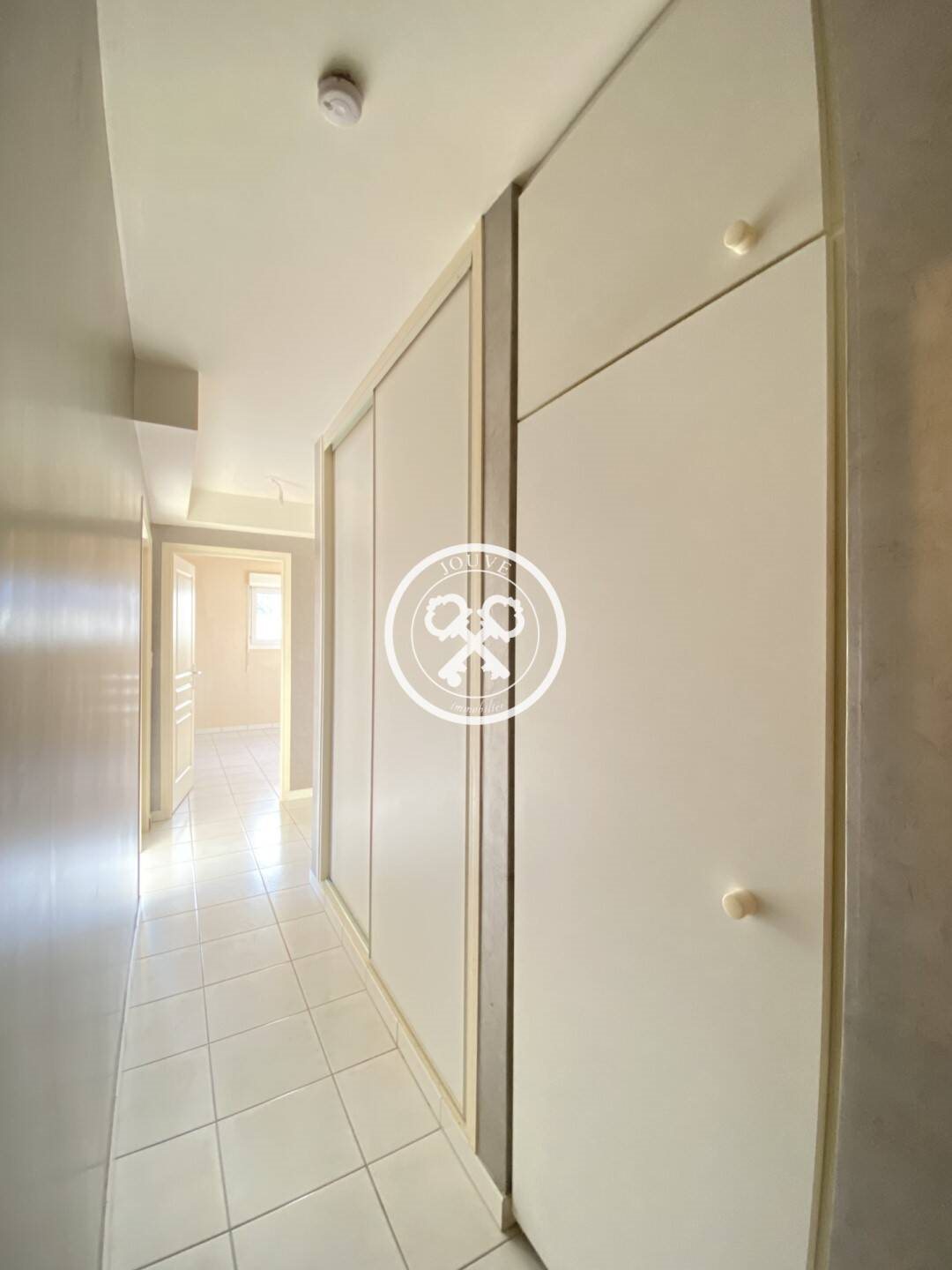 Appartement à louer, 57m², Sainte-Savine