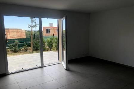 Maison à louer, 77m², Nîmes