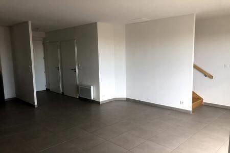 Maison à louer, 77m², Nîmes