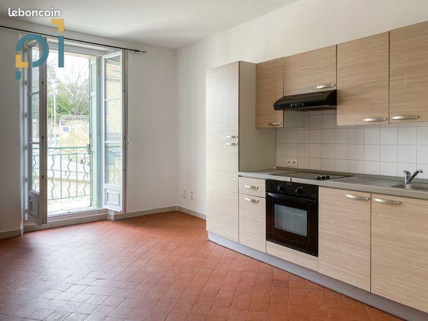 Maison à louer, 33m², Lambesc