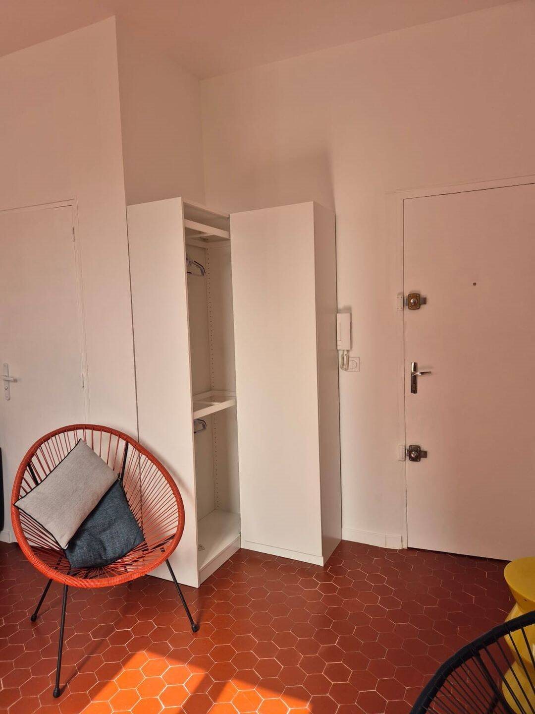 Appartement à louer, 27m², Marseille 4ème