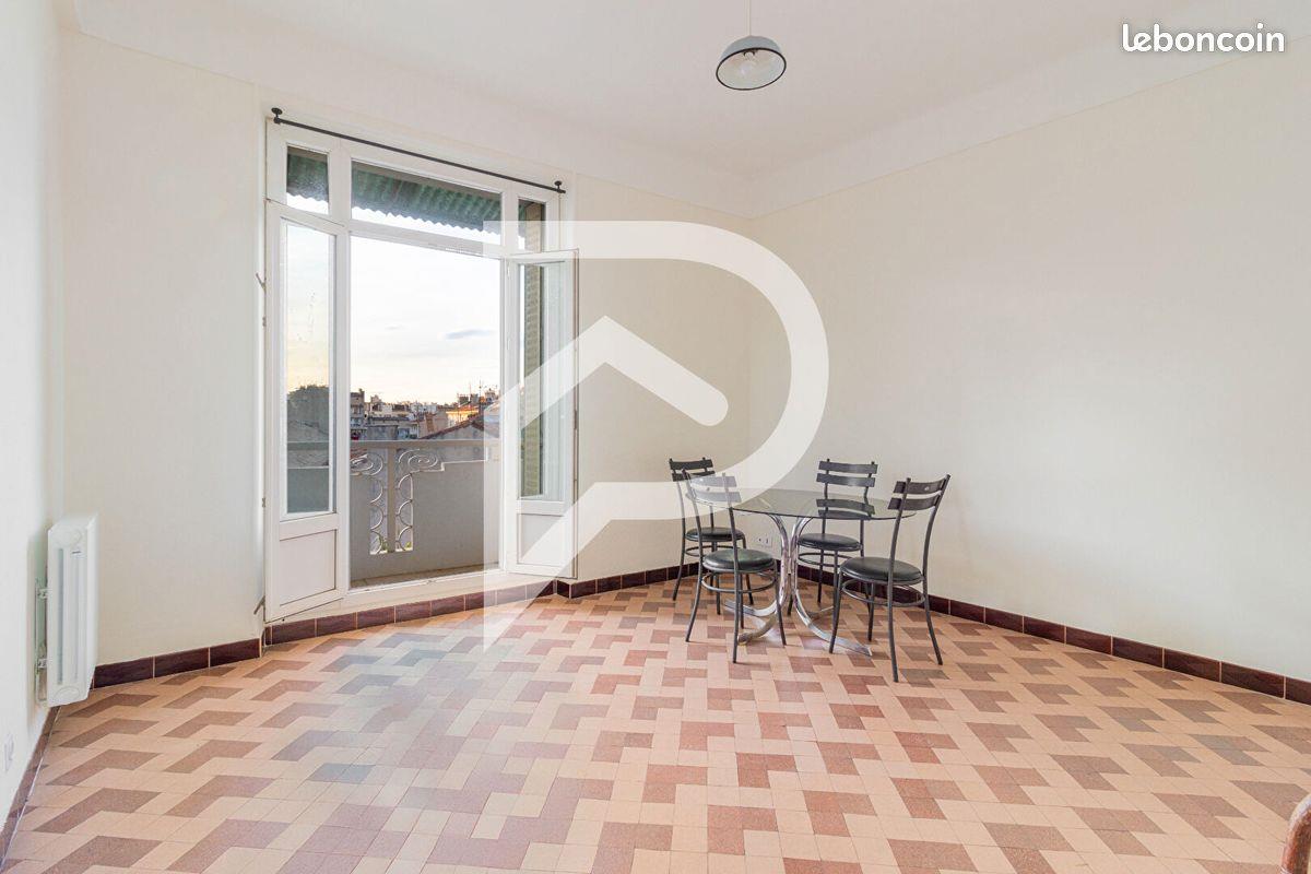 Maison à vendre, 48m², Marseille 5ème