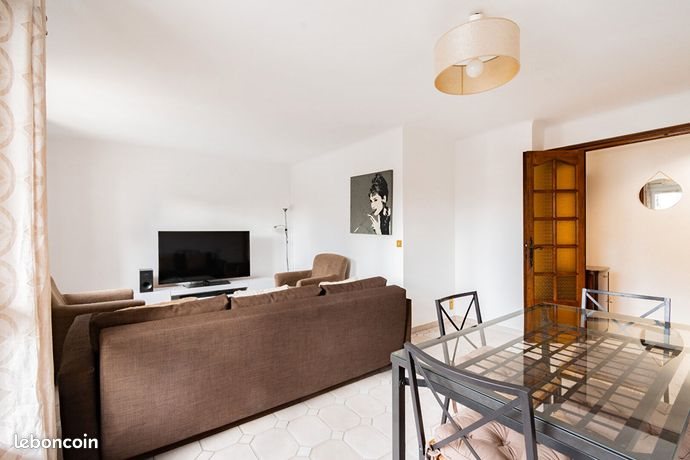 Appartement à louer, 65m², Marseille 2ème