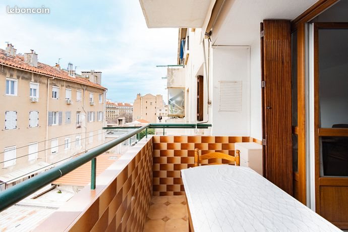 Appartement à louer, 65m², Marseille 2ème