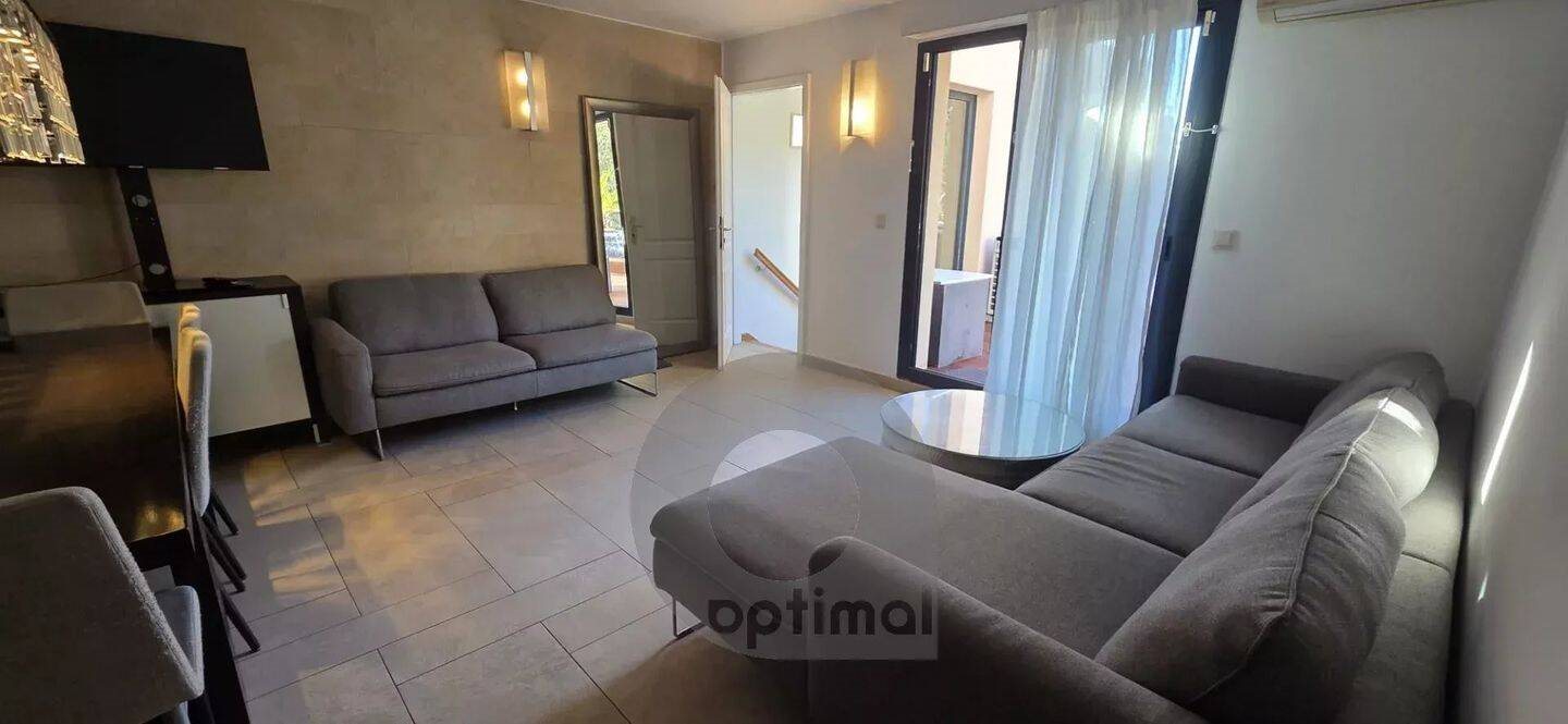 Appartement à louer, 95m², Beausoleil
