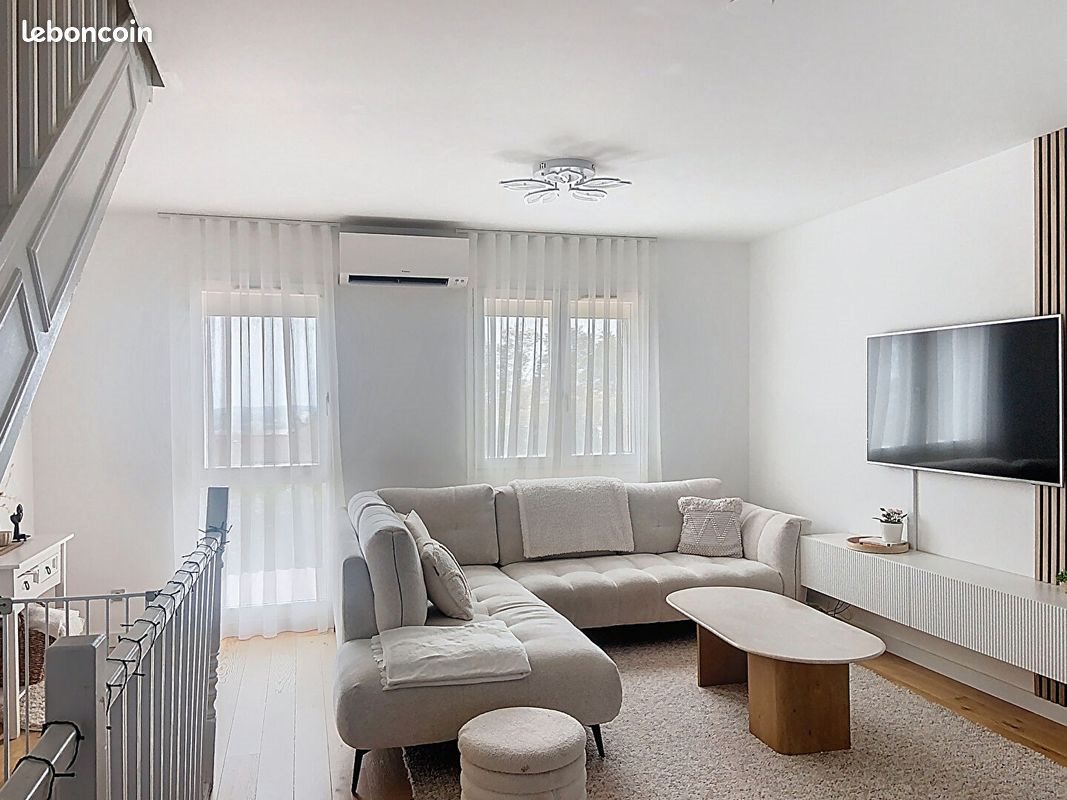 Maison à louer, 82m², Meximieux