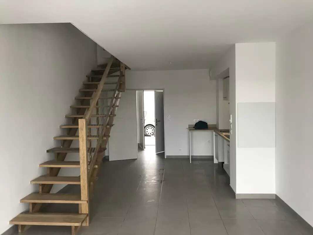 Appartement à louer, 71m², Lançon-Provence