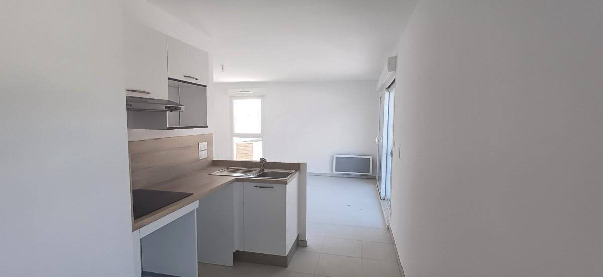 Appartement à louer, 72m², Solliès-Pont