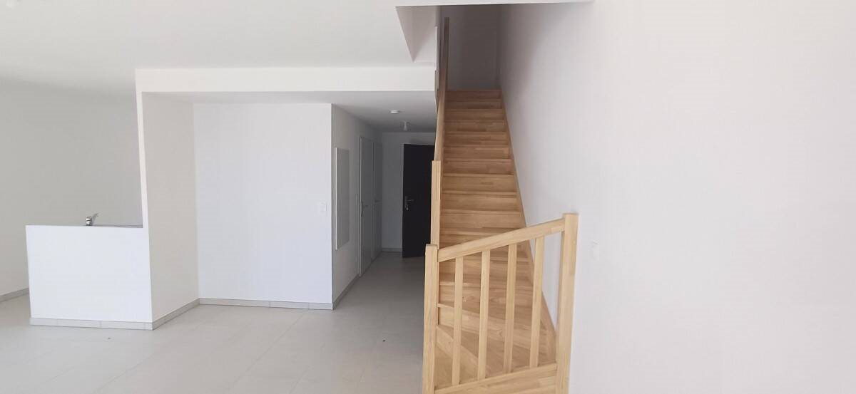 Appartement à louer, 72m², Solliès-Pont
