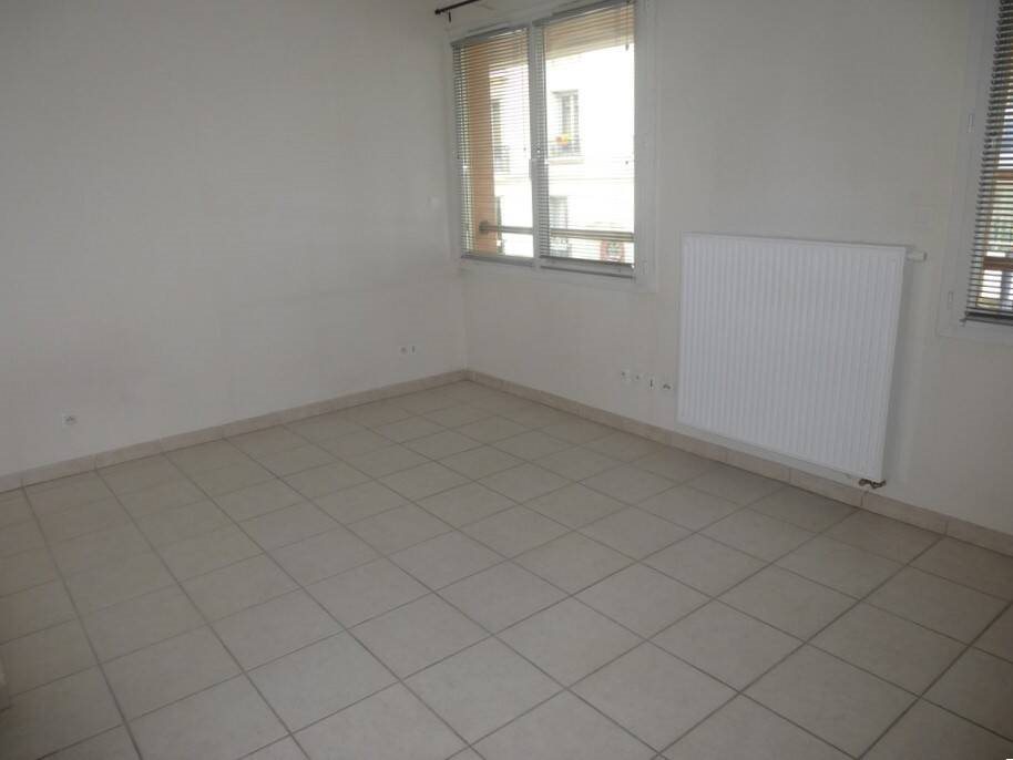 Appartement à louer, 33m², Saint-Etienne
