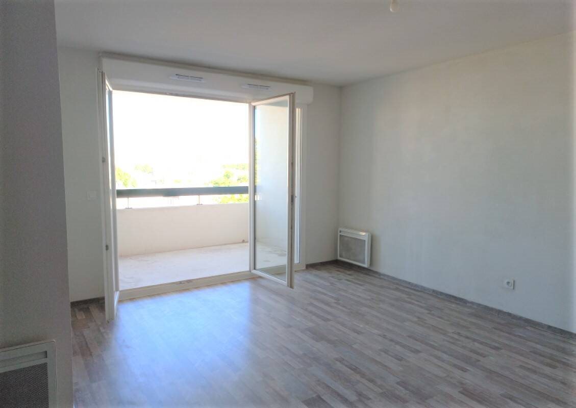 Appartement à louer, 60m², Marseille 15ème