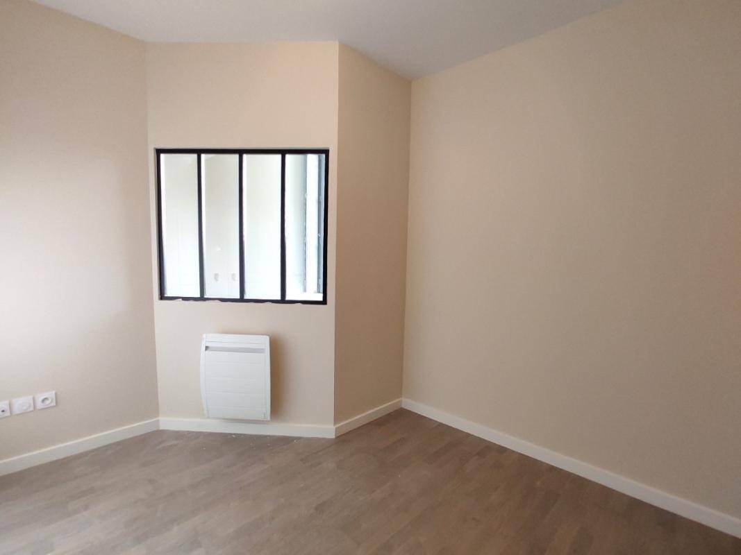 Appartement à louer, 78m², Viols-en-Laval