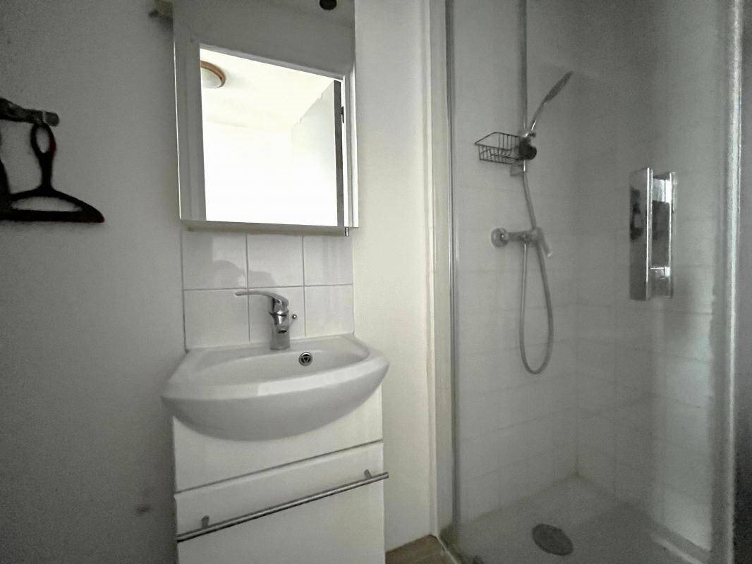 Appartement à louer, 10m², Paris 17ème