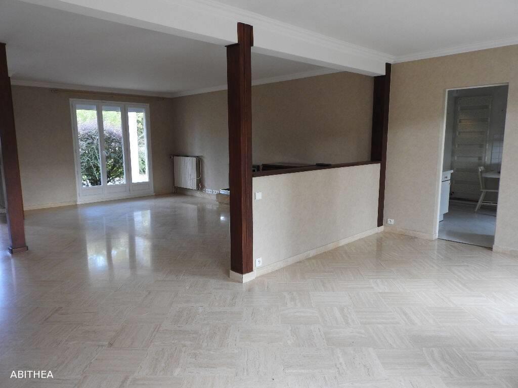 Maison à louer, 120m², Lésigny