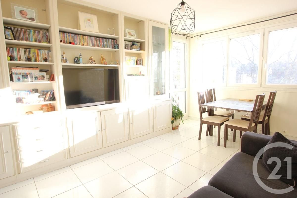 Appartement à vendre, 74m², Janville-sur-Juine