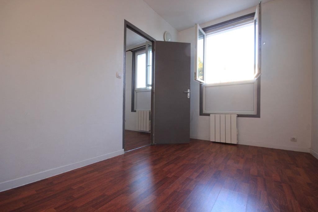 Maison à louer, 26m², Pantin