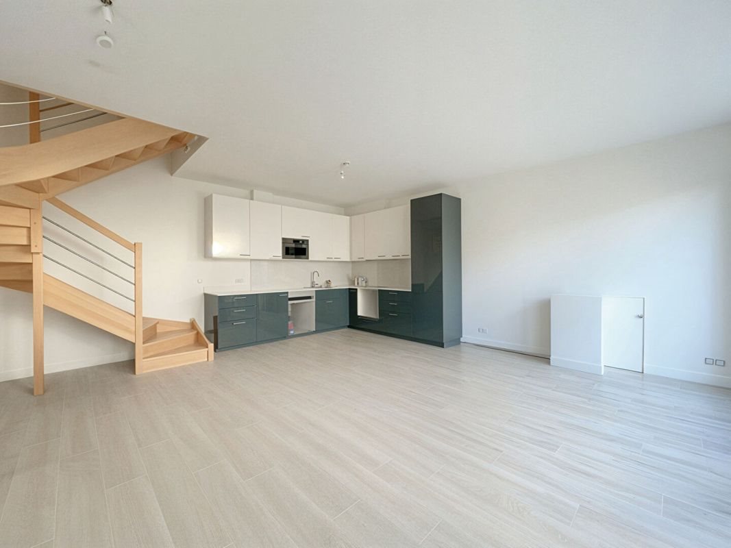 Maison à louer, 90m², Suresnes