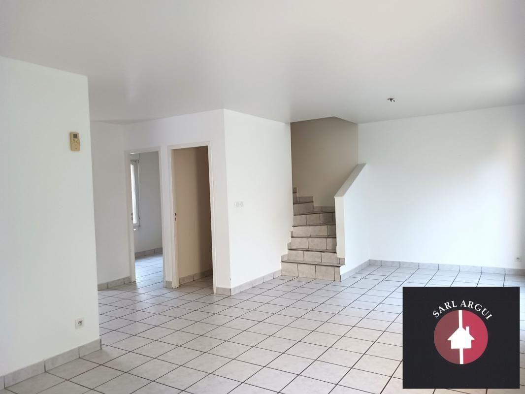 Maison à louer, 103m², Saint-Ouen-en-Brie