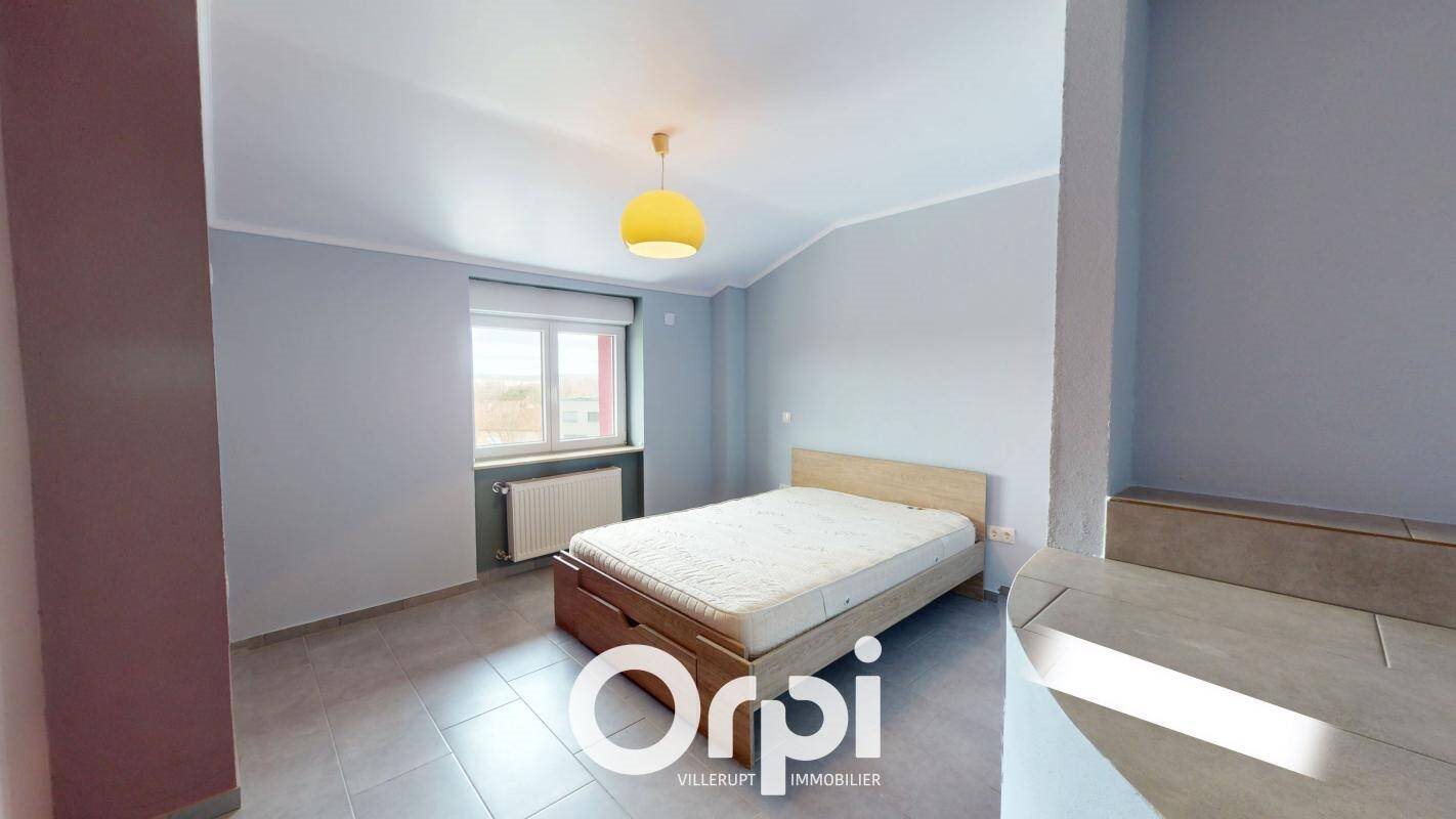 Appartement à louer, 61m², Russange