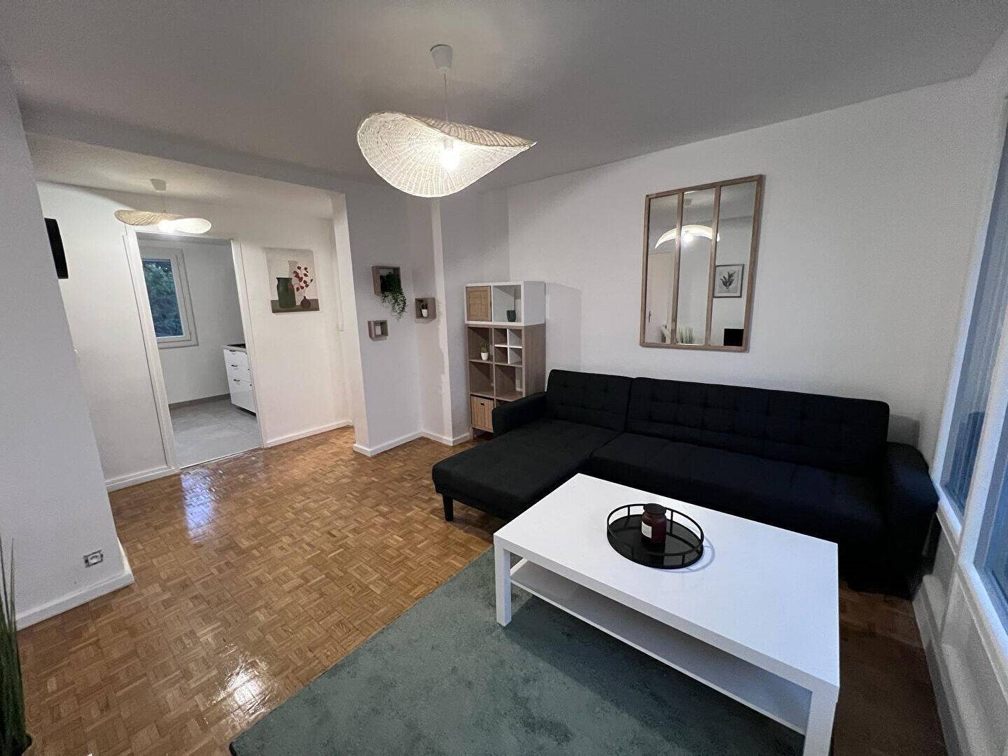 Appartement à louer, 64m², Ecully