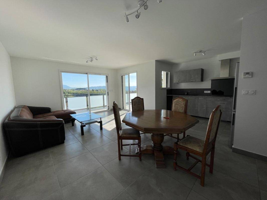 Appartement à louer, 78m², Fillinges