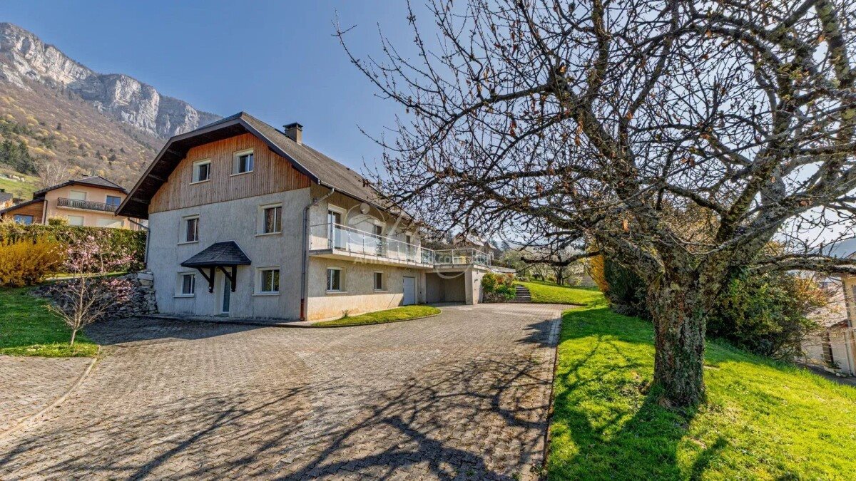 Maison à vendre, 253m², Saint-Alban-Leysse