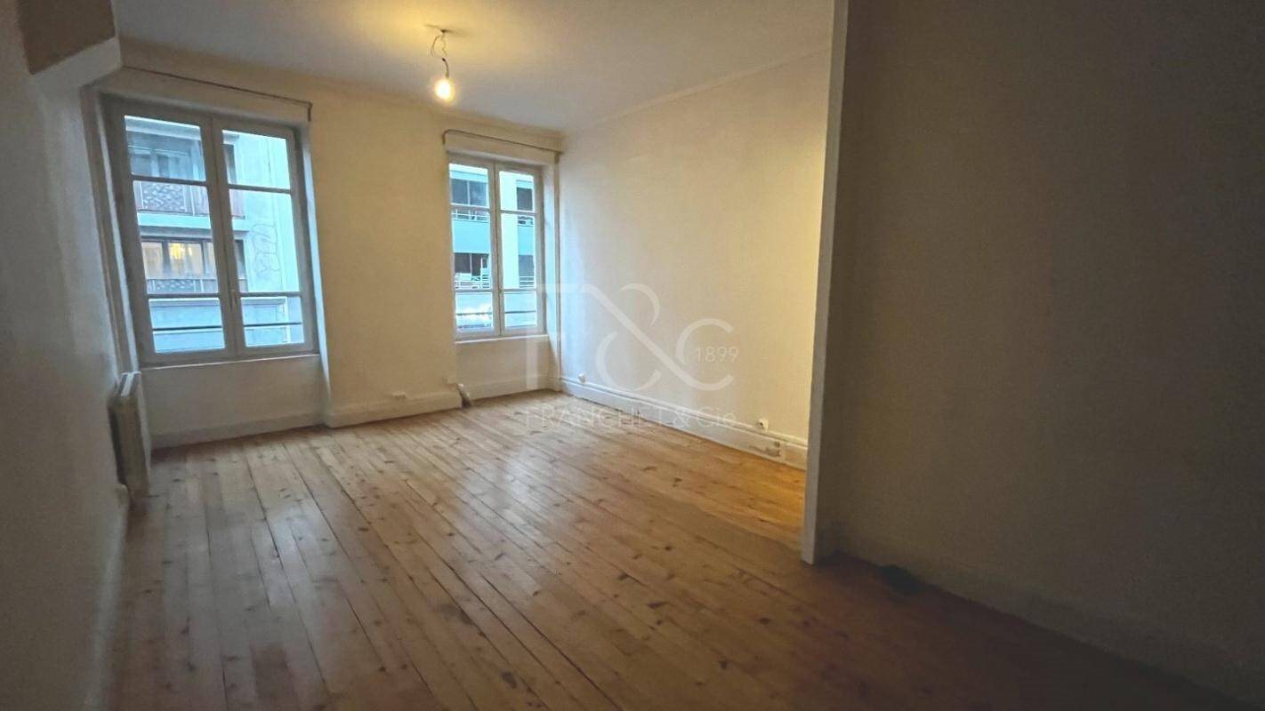 Appartement à louer, 60m², Lyon 7ème