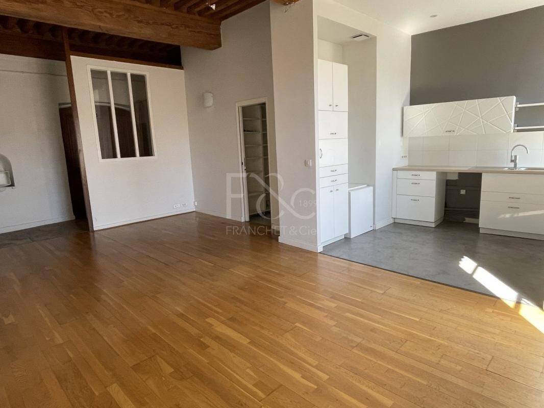 Appartement à louer, 143m², Lyon 2ème