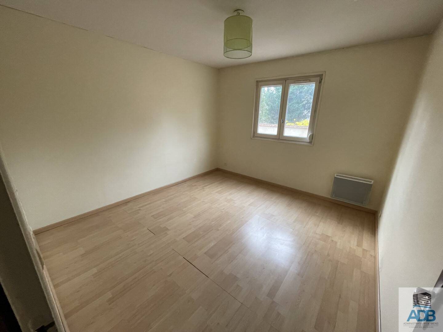 Appartement à louer, 43m², Riorges