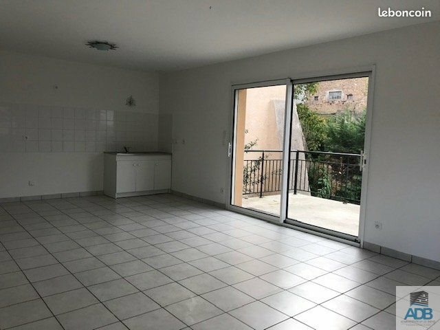 Maison à louer, 70m², Bully