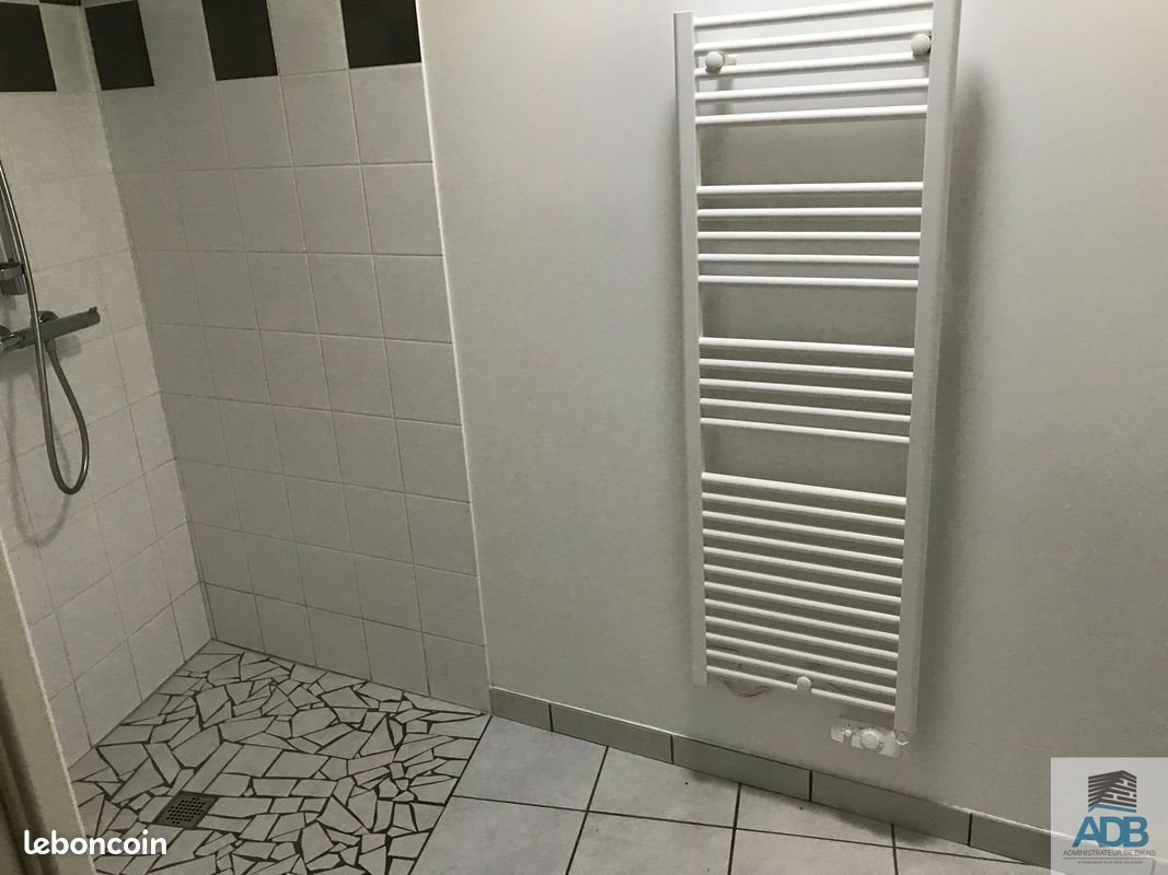 Maison à louer, 70m², Bully