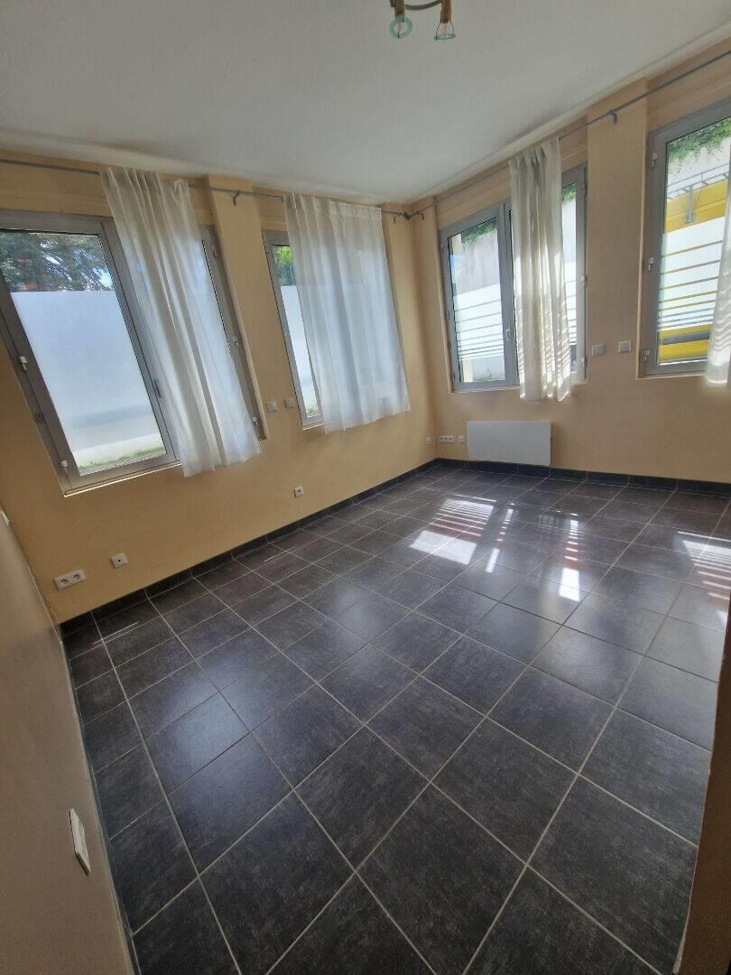 Appartement à louer, 23m², Saint-Etienne